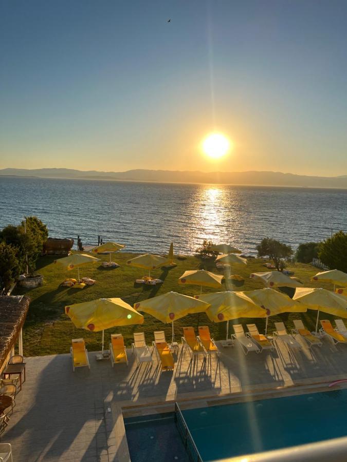 Life Point Hotel Чесме Екстериор снимка